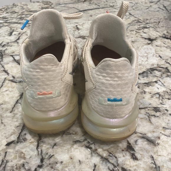 Nike React Lebron Easter Basketball‎ Shoes- Men’s size 8 - Picture 4 of 8